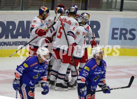 EBEL. Eishockey Bundesliga. EC VSV gegen EC Red Bull Salzburg. Torjubel John Hughes, Thomas Raffl, Dominique Heinrich, Ryan Duncan (Salzburg). Villach, am 5.10.2018.
Foto: Kuess 


---
pressefotos, pressefotografie, kuess, qs, qspictures, sport, bild, bilder, bilddatenbank
