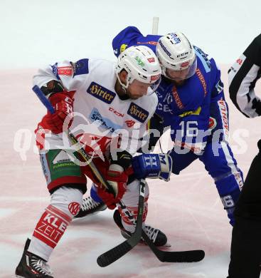 EBEL. Eishockey Bundesliga. EC VSV gegen KAC. MacGregor Sharo,  (VSV), Thomas Koch (KAC). Villach, am 7.10.2018.
Foto: Kuess 


---
pressefotos, pressefotografie, kuess, qs, qspictures, sport, bild, bilder, bilddatenbank