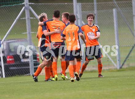 Fussball. 2. Klasse A. Oberes Moelltal gegen Grafendorf. Torjubel (Oberes Moelltal). Rangersdorf, 6.10.2018.
Foto: Kuess
---
pressefotos, pressefotografie, kuess, qs, qspictures, sport, bild, bilder, bilddatenbank