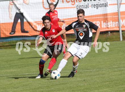 Fussball. Kaerntner Liga. Gmuend gegen SK Maria Saal. Philipp Straganz(Gmuend),  Arnel Mulahalilovic (Maria Saal). Gmuend, 6.10.2018.
Foto: Kuess 
---
pressefotos, pressefotografie, kuess, qs, qspictures, sport, bild, bilder, bilddatenbank