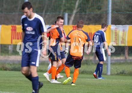 Fussball. 2. Klasse A. Oberes Moelltal gegen Grafendorf. Torjubel Gerhard Reichhold, Emanuel Kollmitzer, Kai Brandstaetter (Oberes Moelltal). Rangersdorf, 6.10.2018.
Foto: Kuess
---
pressefotos, pressefotografie, kuess, qs, qspictures, sport, bild, bilder, bilddatenbank