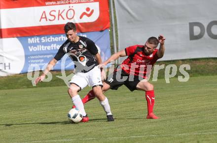 Fussball. Kaerntner Liga. Gmuend gegen SK Maria Saal. Philipp Straganz (Gmuend), Zoran Jorgic (Maria Saal). Gmuend, 6.10.2018.
Foto: Kuess 
---
pressefotos, pressefotografie, kuess, qs, qspictures, sport, bild, bilder, bilddatenbank