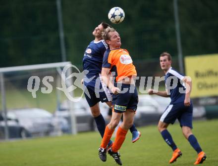 Fussball. 2. Klasse A. Oberes Moelltal gegen Grafendorf. Helmut Fercher (Oberes Moelltal),  Benjamin Gratzer (Grafendorf). Rangersdorf, 6.10.2018.
Foto: Kuess
---
pressefotos, pressefotografie, kuess, qs, qspictures, sport, bild, bilder, bilddatenbank