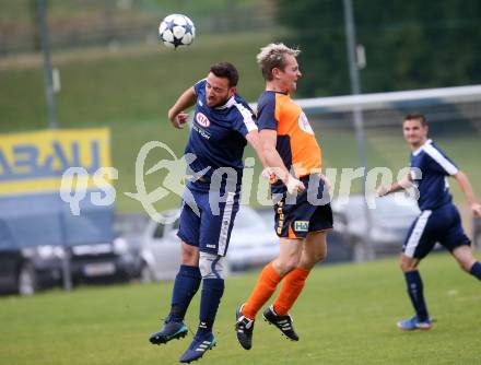Fussball. 2. Klasse A. Oberes Moelltal gegen Grafendorf. Helmut Fercher (Oberes Moelltal),  Simon Florian Weger (Grafendorf). Rangersdorf, 6.10.2018.
Foto: Kuess
---
pressefotos, pressefotografie, kuess, qs, qspictures, sport, bild, bilder, bilddatenbank
