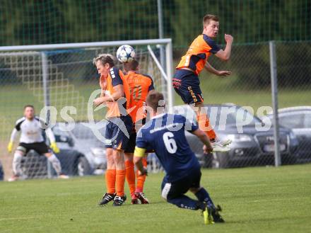 Fussball. 2. Klasse A. Oberes Moelltal gegen Grafendorf. Helmut Fercher, Luka Tolic, Kai Brandstaetter (Oberes Moelltal),  Christian Wastl (Grafendorf). Rangersdorf, 6.10.2018.
Foto: Kuess
---
pressefotos, pressefotografie, kuess, qs, qspictures, sport, bild, bilder, bilddatenbank