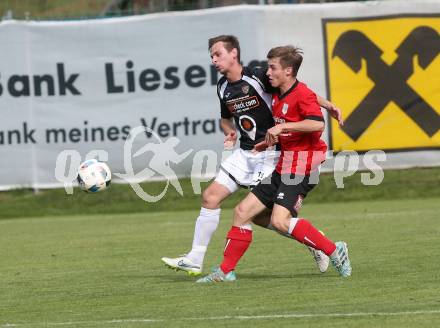 Fussball. Kaerntner Liga. Gmuend gegen SK Maria Saal. Kevin Matthias Winkler (Gmuend),  Marco Raunegger (Maria Saal). Gmuend, 6.10.2018.
Foto: Kuess 
---
pressefotos, pressefotografie, kuess, qs, qspictures, sport, bild, bilder, bilddatenbank