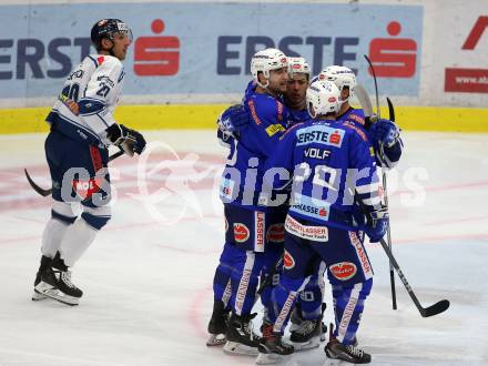EBEL. Eishockey Bundesliga. EC VSV gegen Fehervar AV 19. Torjubel Corey Trivino, Blaine Down, Nico Brunner, Bernd Wolf (VSV). Villach, am 12.10.2018.
Foto: Kuess 


---
pressefotos, pressefotografie, kuess, qs, qspictures, sport, bild, bilder, bilddatenbank