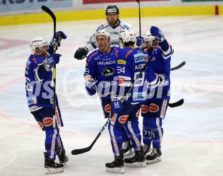 EBEL. Eishockey Bundesliga. EC VSV gegen Fehervar AV 19. Torjubel MacGregor Sharp, Blaine Down, Brandon Alderson, Jason Desantis (VSV). Villach, am 12.10.2018.
Foto: Kuess 


---
pressefotos, pressefotografie, kuess, qs, qspictures, sport, bild, bilder, bilddatenbank