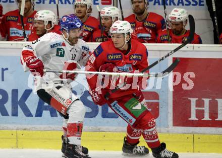 EBEL. Eishockey Bundesliga. KAC gegen HC TWK Innsbruck. Nikolaus Kraus,  (KAC), Tyler Spurgeon (Innsbruck). Klagenfurt, am 14.10.2018.
Foto: Kuess

---
pressefotos, pressefotografie, kuess, qs, qspictures, sport, bild, bilder, bilddatenbank