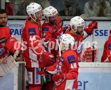 EBEL. Eishockey Bundesliga. KAC gegen HC TWK Innsbruck. Torjubel Johannes Bischofberger (KAC). Klagenfurt, am 14.10.2018.
Foto: Kuess

---
pressefotos, pressefotografie, kuess, qs, qspictures, sport, bild, bilder, bilddatenbank