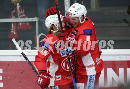 EBEL. Eishockey Bundesliga. KAC gegen HC TWK Innsbruck.  Torjubel Johannes Bischofberger, Nicholas Eric Petersen (KAC). Klagenfurt, am 14.10.2018.
Foto: Kuess

---
pressefotos, pressefotografie, kuess, qs, qspictures, sport, bild, bilder, bilddatenbank