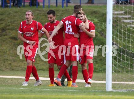 Fussball Kaerntner Liga. ATUS Ferlach gegen KAC 1909. Torjubel Jakob Orgonyi, Thomas Ogris, Martin Posratschnig (Ferlach). Ferlach, am 13.10.2018.
Foto: Kuess
---
pressefotos, pressefotografie, kuess, qs, qspictures, sport, bild, bilder, bilddatenbank