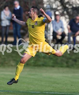 Fussball Kaerntner Liga. ATUS Ferlach gegen KAC 1909.  Manuel Wallner (KAC). Ferlach, am 13.10.2018.
Foto: Kuess
---
pressefotos, pressefotografie, kuess, qs, qspictures, sport, bild, bilder, bilddatenbank