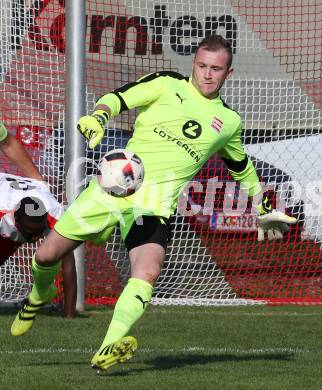 Fussball Kaerntner Liga. Woelfnitz gegen Spittal/Drau. Florian Lampichler (Woelfnitz). Woelfnitz, am 13.10.2018.
Foto: Kuess
---
pressefotos, pressefotografie, kuess, qs, qspictures, sport, bild, bilder, bilddatenbank