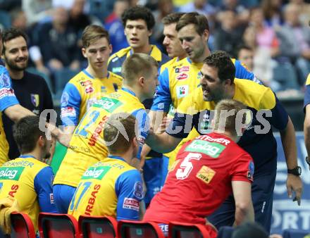 Volleyball Champions League. SK Posojilnica Aich/Dob gegen Lycurgus Groningen (NED). Trainer Matjaz Hafner (Aich/Dob). Klagenfurt, am 17.10.2018.
Foto: Kuess
---
pressefotos, pressefotografie, kuess, qs, qspictures, sport, bild, bilder, bilddatenbank