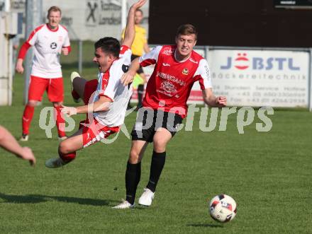 Fussball Kaerntner Liga. Woelfnitz gegen Spittal/Drau.  Stefan Franz,  (Woelfnitz), Raphael Willibald Glanznig (Spittal). Woelfnitz, am 13.10.2018.
Foto: Kuess
---
pressefotos, pressefotografie, kuess, qs, qspictures, sport, bild, bilder, bilddatenbank