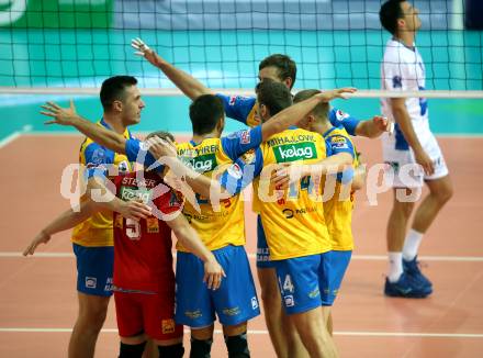 Volleyball Champions League. SK Posojilnica Aich/Dob gegen Lycurgus Groningen (NED). Jubel (Aich/Dob). Klagenfurt, am 17.10.2018.
Foto: Kuess
---
pressefotos, pressefotografie, kuess, qs, qspictures, sport, bild, bilder, bilddatenbank