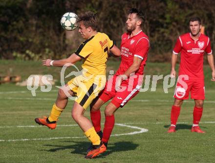 Fussball Kaerntner Liga. ATUS Ferlach gegen KAC 1909. Petar Maric,  (Ferlach), Lukas Lausegger (KAC). Ferlach, am 13.10.2018.
Foto: Kuess
---
pressefotos, pressefotografie, kuess, qs, qspictures, sport, bild, bilder, bilddatenbank