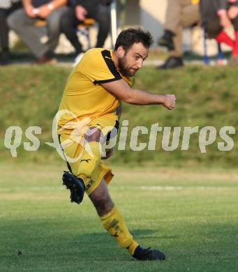 Fussball Kaerntner Liga. ATUS Ferlach gegen KAC 1909.  Helmut Koenig (KAC). Ferlach, am 13.10.2018.
Foto: Kuess
---
pressefotos, pressefotografie, kuess, qs, qspictures, sport, bild, bilder, bilddatenbank