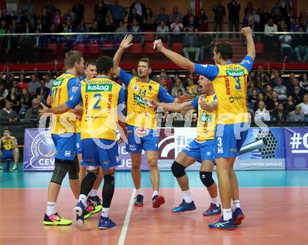 Volleyball Champions League. SK Posojilnica Aich/Dob gegen Lycurgus Groningen (NED). Jubel (Aich/Dob). Klagenfurt, am 17.10.2018.
Foto: Kuess
---
pressefotos, pressefotografie, kuess, qs, qspictures, sport, bild, bilder, bilddatenbank