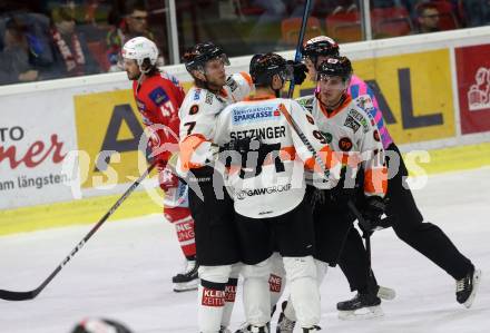 EBEL. Eishockey Bundesliga. KAC gegen Moser Medical Graz99ers.  Torjubel, 	Weihager Peter Robin, Oliver Setzinger, Zusevics Zintis Nauris (Graz). Klagenfurt, am 19.10.2018.
Foto: Kuess

---
pressefotos, pressefotografie, kuess, qs, qspictures, sport, bild, bilder, bilddatenbank