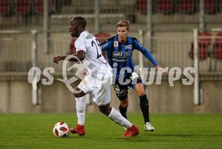Fussball 2. Liga. SK Austria Klagenfurt gegen SKU Amstetten. Bradley Meledje,  (Austria Klagenfurt), Thomas Hinum  (Amstetten). Klagenfurt, am 19.10.2018.
Foto: Kuess
---
pressefotos, pressefotografie, kuess, qs, qspictures, sport, bild, bilder, bilddatenbank