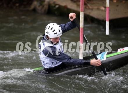 Kayak. Alpe Adria Kanu Slalom.  Max Roemer.  Gurk (Fluss), 7.10.2018.
Foto: Kuess
---
pressefotos, pressefotografie, kuess, qs, qspictures, sport, bild, bilder, bilddatenbank