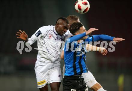 Fussball 2. Liga. SK Austria Klagenfurt gegen SKU Amstetten. Ousseini Nji Mfifen Mounpain, (Austria Klagenfurt), Milan Vukovic   (Amstetten). Klagenfurt, am 19.10.2018.
Foto: Kuess
---
pressefotos, pressefotografie, kuess, qs, qspictures, sport, bild, bilder, bilddatenbank