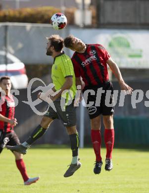 Fussball. Kaerntner Liga. St Jakob Rosental gegen Lind. BEd Thomas Pirker (St Jakob), Mario Zagler (Lind). St. Jakob am 20.10.2018.
Foto: Kuess

---
pressefotos, pressefotografie, kuess, qs, qspictures, sport, bild, bilder, bilddatenbank