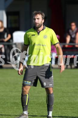 Fussball. Kaerntner Liga. St Jakob Rosental gegen Lind. Mario Zagler (Lind). St. Jakob am 20.10.2018.
Foto: Kuess

---
pressefotos, pressefotografie, kuess, qs, qspictures, sport, bild, bilder, bilddatenbank