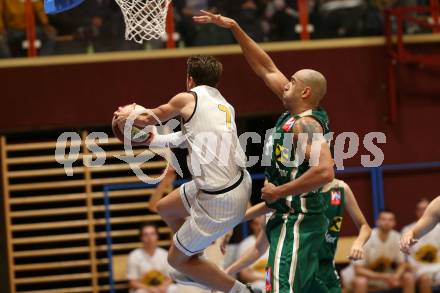 Basketball 2. Bundesliga. Grunddurchgang. 2. Runde. Woerthersee Piraten gegen Dornbirn Lions. Lukas Simoner,  (Piraten), Aron Thorell Walker (Lions). Klagenfurt, am 20.10.2018.
Foto: Kuess
---
pressefotos, pressefotografie, kuess, qs, qspictures, sport, bild, bilder, bilddatenbank