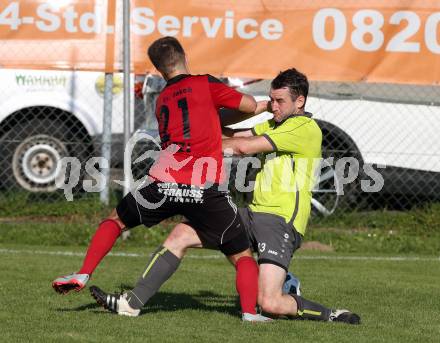 Fussball. Kaerntner Liga. St Jakob Rosental gegen Lind. Fabio Putzl (St Jakob), Marco Ebner (Lind). St. Jakob am 20.10.2018.
Foto: Kuess

---
pressefotos, pressefotografie, kuess, qs, qspictures, sport, bild, bilder, bilddatenbank