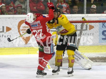 EBEL. Eishockey Bundesliga. KAC gegen spusu Vienna Capitals. Thomas Hundertpfund,  (KAC), Patrick Peter (Vienna Capitals). Klagenfurt, am 26.10.2018.
Foto: Kuess

---
pressefotos, pressefotografie, kuess, qs, qspictures, sport, bild, bilder, bilddatenbank