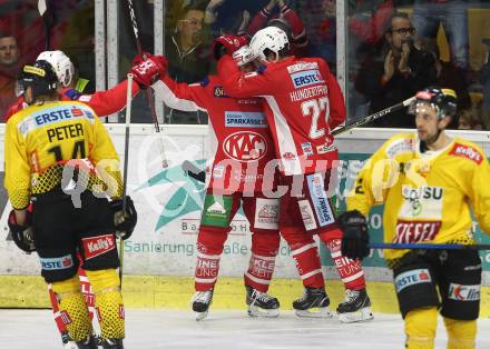 EBEL. Eishockey Bundesliga. KAC gegen spusu Vienna Capitals. Torjubel Johannes Bischofberger, Thomas Hundertpfund (KAC). Klagenfurt, am 26.10.2018.
Foto: Kuess

---
pressefotos, pressefotografie, kuess, qs, qspictures, sport, bild, bilder, bilddatenbank