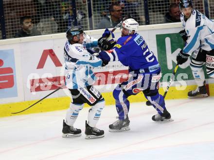 EBEL. Eishockey Bundesliga. EC VSV gegen EHC Liwest Black Wings Linz. Pelech Matthew (VSV), Brocklehurst Aaron (Linz). Villach, am 28.10.2018.
Foto: Kuess 


---
pressefotos, pressefotografie, kuess, qs, qspictures, sport, bild, bilder, bilddatenbank