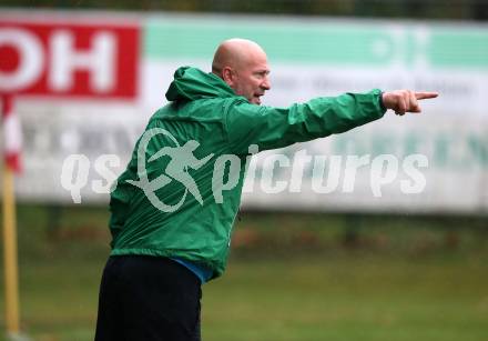 Fussball. Unterliga West. Nussdorf gegen Fuernitz.  Trainer Luka Bratic (Fuernitz). Nussdorf, 27.10.2018.
Foto: Kuess
---
pressefotos, pressefotografie, kuess, qs, qspictures, sport, bild, bilder, bilddatenbank