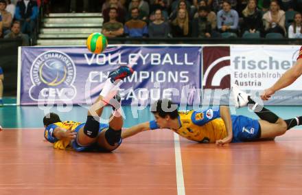 Volleyball Champions League. SK Posojilnica Aich/Dob gegen United Volley Rhein-Main. Nejc Pusnik, Kacper Stelmach  (Aich/Dob). Klagenfurt, am 31.10.2018.
Foto: Kuess
---
pressefotos, pressefotografie, kuess, qs, qspictures, sport, bild, bilder, bilddatenbank