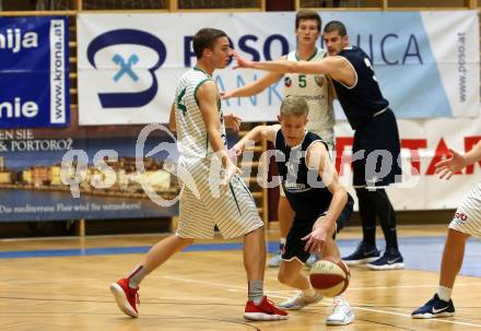 Basketball OEBV Cup. KOS Celovec gegen  BBC Nord Dragonz. Jan Razdevsek,  (KOS),  Christian Lehrner  (Nord Dragonz). Klagenfurt, am 1.11.2018.
Foto: Kuess
---
pressefotos, pressefotografie, kuess, qs, qspictures, sport, bild, bilder, bilddatenbank