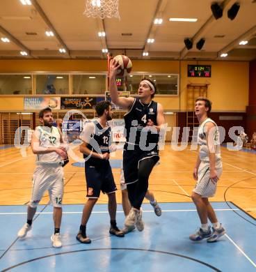 Basketball OEBV Cup. KOS Celovec gegen  BBC Nord Dragonz.  Christian Erschen, Andi Smrtnik (KOS), Ognjen Drljaca (Nord Dragonz). Klagenfurt, am 1.11.2018.
Foto: Kuess
---
pressefotos, pressefotografie, kuess, qs, qspictures, sport, bild, bilder, bilddatenbank