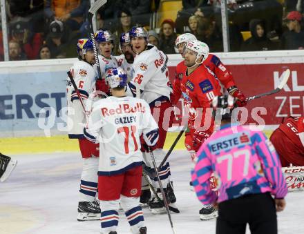 EBEL. Eishockey Bundesliga. KAC gegen EC Red Bull Salzburg.  Torjubel Schiechl Michael, Hochkofler Peter, Trattnig Matthias, Pallestrang Alexander  (Salzburg). Klagenfurt, am 2.11.2018.
Foto: Kuess

---
pressefotos, pressefotografie, kuess, qs, qspictures, sport, bild, bilder, bilddatenbank