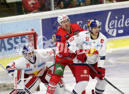 EBEL. Eishockey Bundesliga. KAC gegen EC Red Bull Salzburg.  	Petersen Nick  (KAC), Michalek Steven, Trattnig Matthias (Salzburg). Klagenfurt, am 2.11.2018.
Foto: Kuess

---
pressefotos, pressefotografie, kuess, qs, qspictures, sport, bild, bilder, bilddatenbank