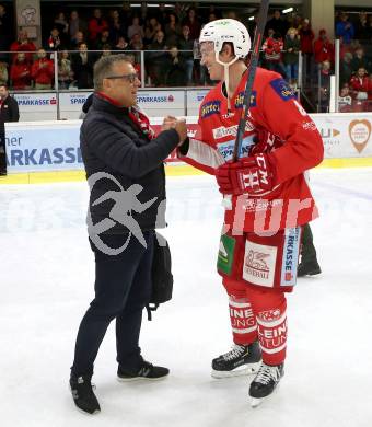 EBEL. Eishockey Bundesliga. KAC gegen EC Red Bull Salzburg. Wolfgang Gratzer, Nicholas Eric Petersen (KAC). Klagenfurt, am 2.11.2018.
Foto: Kuess

---
pressefotos, pressefotografie, kuess, qs, qspictures, sport, bild, bilder, bilddatenbank