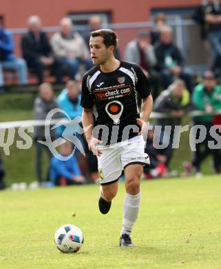 Fussball. Kaerntner Liga. Gmuend gegen Ferlach Atus.  Marco Moser (Gmuend). Gmuend, 3.11.2018.
Foto: Kuess   
---
pressefotos, pressefotografie, kuess, qs, qspictures, sport, bild, bilder, bilddatenbank