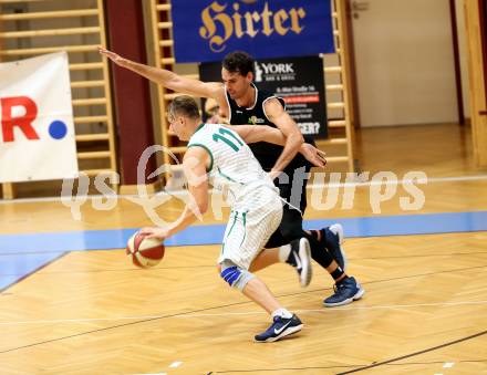 Basketball 2. Bundesliga. Grunddurchgang 4. Runde. KOS Celovec gegen  Basket Flames. Toman Feinig  (KOS),  Davit Bezhanishvili (Basket Flames). Klagenfurt, am 4.11.2018.
Foto: Kuess
---
pressefotos, pressefotografie, kuess, qs, qspictures, sport, bild, bilder, bilddatenbank