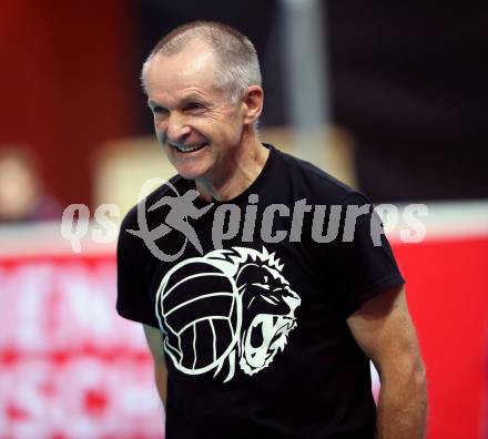 AVL. Volleyball Bundesliga. VBK Woerthersee Loewen Klagenfurt gegen UVC Ried/Innkreis. Trainer Beppo Huber (Klagenfurt). Klagenfurt, am 3.11.2018.
Foto: Kuess
---
pressefotos, pressefotografie, kuess, qs, qspictures, sport, bild, bilder, bilddatenbank