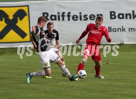 Fussball. Kaerntner Liga. Gmuend gegen Ferlach Atus. Domenik Steiner (Gmuend), Anze Jelar (Ferlach). Gmuend, 3.11.2018.
Foto: Kuess   
---
pressefotos, pressefotografie, kuess, qs, qspictures, sport, bild, bilder, bilddatenbank