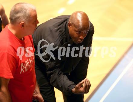 Basketball 2. Bundesliga. Grunddurchgang 4. Runde. KOS Celovec gegen  Basket Flames. Co Trainer Renaldo O ÂÂNeal (Basket Flames). Klagenfurt, am 4.11.2018.
Foto: Kuess
---
pressefotos, pressefotografie, kuess, qs, qspictures, sport, bild, bilder, bilddatenbank