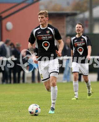 Fussball. Kaerntner Liga. Gmuend gegen Ferlach Atus.  Domenik Steiner (Gmuend). Gmuend, 3.11.2018.
Foto: Kuess   
---
pressefotos, pressefotografie, kuess, qs, qspictures, sport, bild, bilder, bilddatenbank