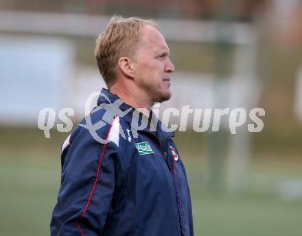 Fussball. Frauen 2. Liga Ost/Sued. Carinthians Spittal gegen SG Magdalensberg. Trainer Wolfgang Brunner (SG Magdalensberg). Spittal, 3.11.2018.
Foto: Kuess
---
pressefotos, pressefotografie, kuess, qs, qspictures, sport, bild, bilder, bilddatenbank