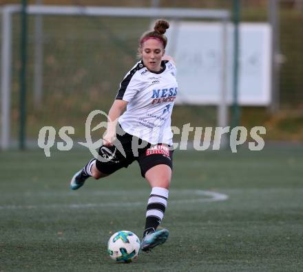 Fussball. Frauen 2. Liga Ost/Sued. Carinthians Spittal gegen SG Magdalensberg. Laura Elisabeth Santner (Carinthians Spittal). Spittal, 3.11.2018.
Foto: Kuess
---
pressefotos, pressefotografie, kuess, qs, qspictures, sport, bild, bilder, bilddatenbank